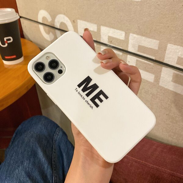 

Letter Graphic Phone Case, Black and white