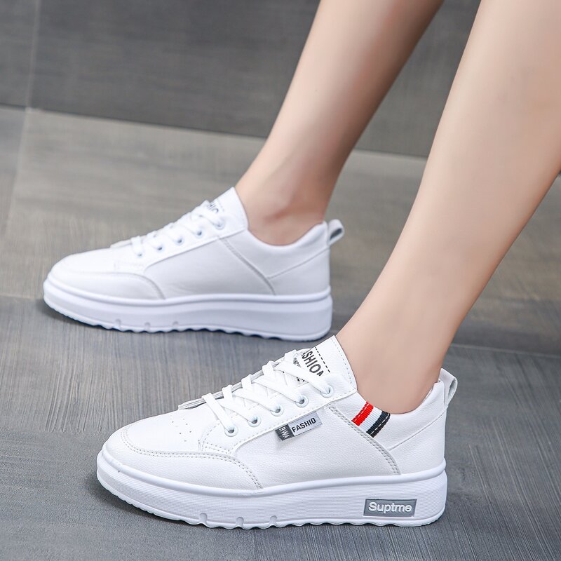 

Lace-up Skate Shoes, White
