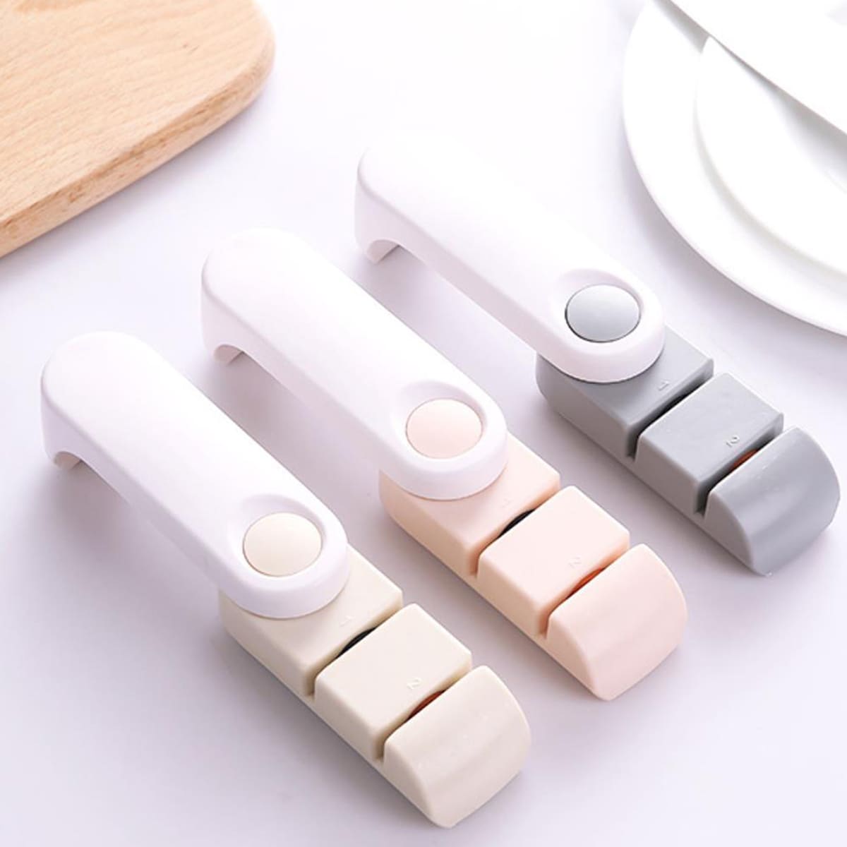 

1pc Random Knife Sharpener, Multicolor