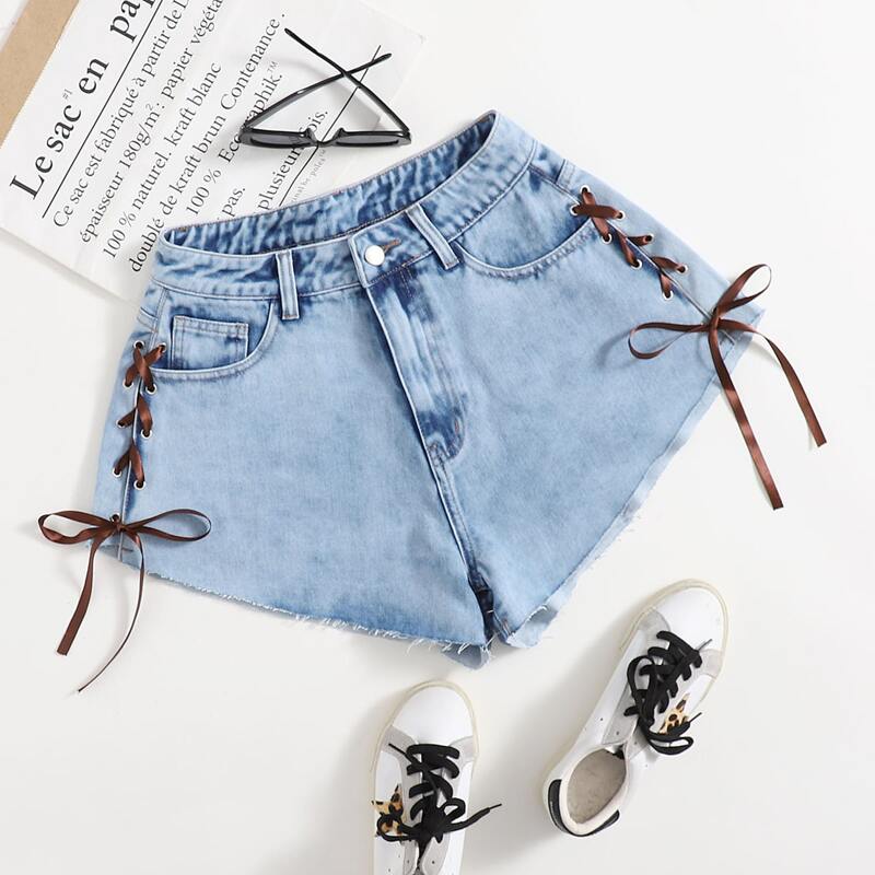 

Lace Up Side Denim Shorts, Light wash