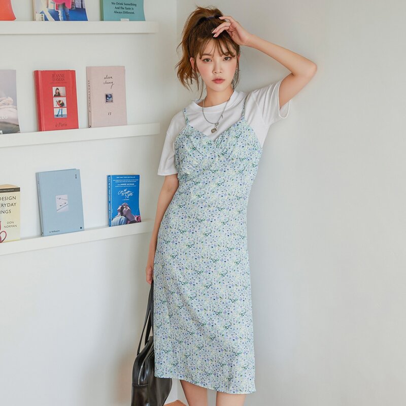 

1pc Ditsy Floral Cami Dress, Baby blue