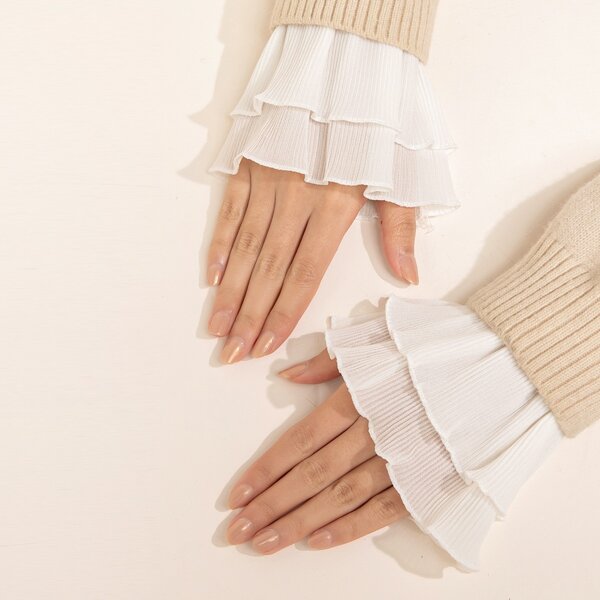 

1pair Ruched Wrist Cuffs, White