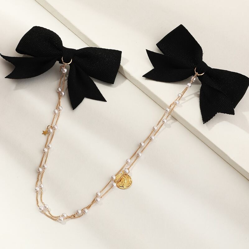 

Chain Linked Bow Hair Clip, Black