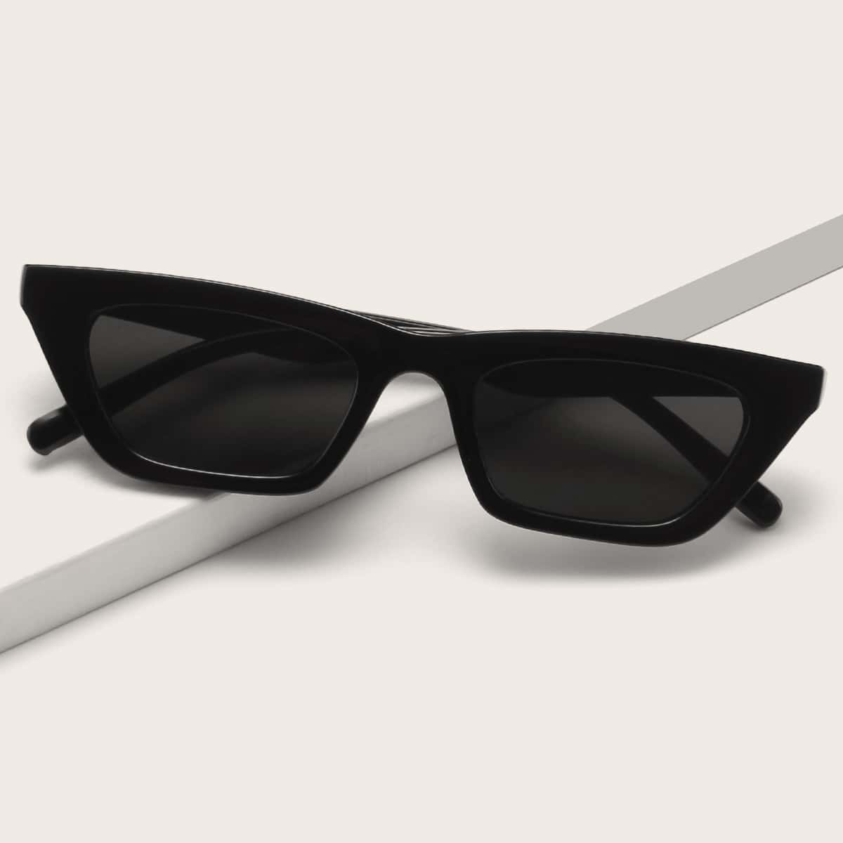 

Cat Eye Sunglasses
