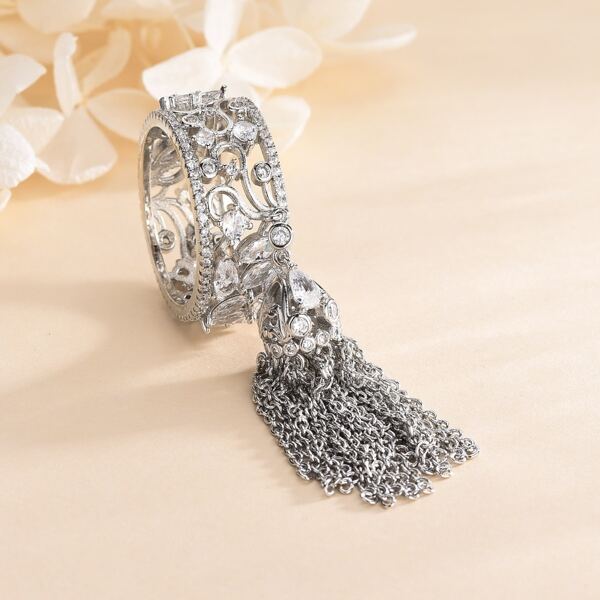 

Zircon & Chain Tassel Decor Ring, White