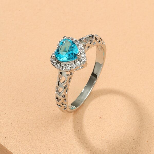 

Zircon Decor Ring, Silver