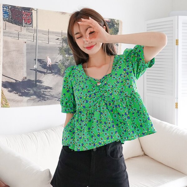 

Allover Floral Ruffle Hem Milkmaid Blouse, Green