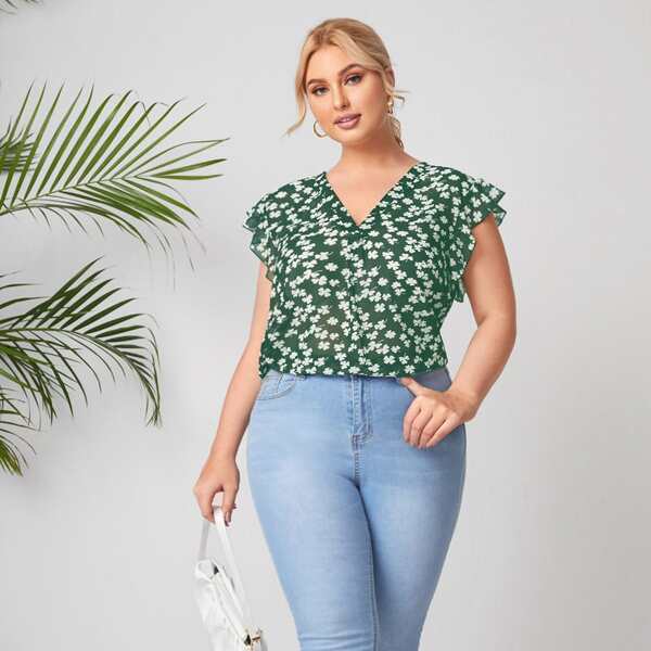

Plus Four Leaf Clover Print Ruffle Trim Blouse, Green