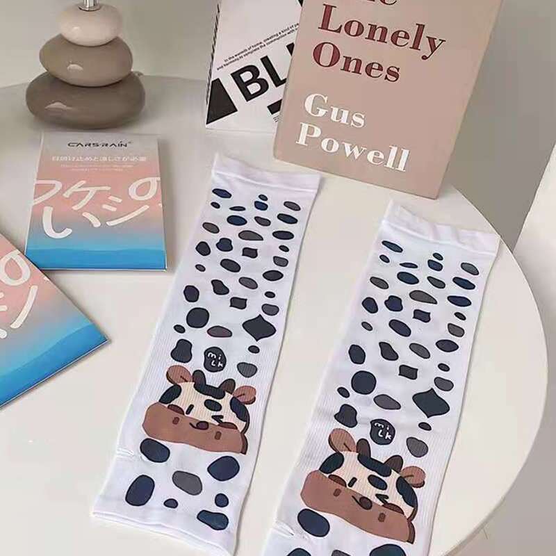 

Cartoon Cow Print Sunscreen Arm Sleeve, Black and white