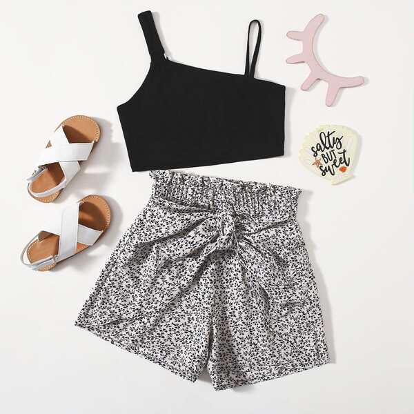 

Girls Asymmetrical Neck Crop Top & Tie Front Plants Shorts Set, Black and white