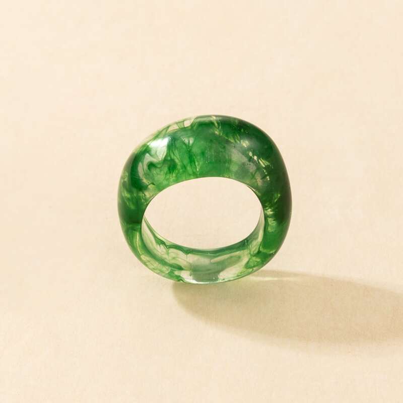 

Simple Resin Ring, Green