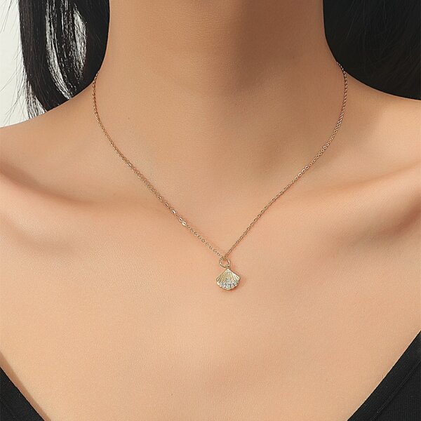 

Zircon Shell Charm Necklace, Gold