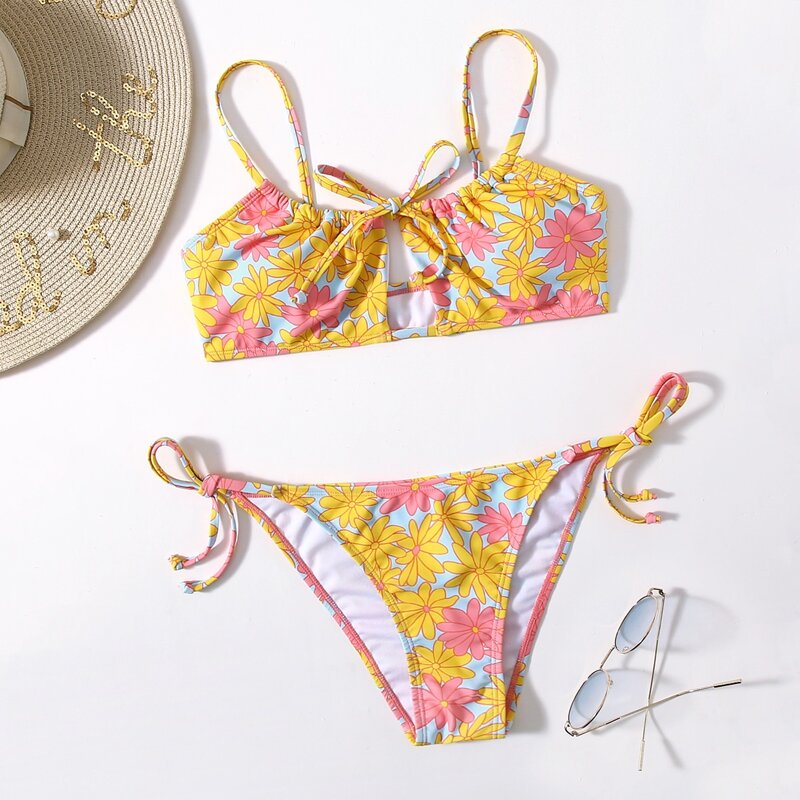 

Floral Tie Side Bikini Swimsuit, Multicolor