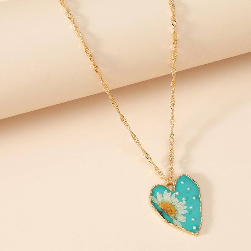 

Flower & Heart Pendant Necklace, Baby blue