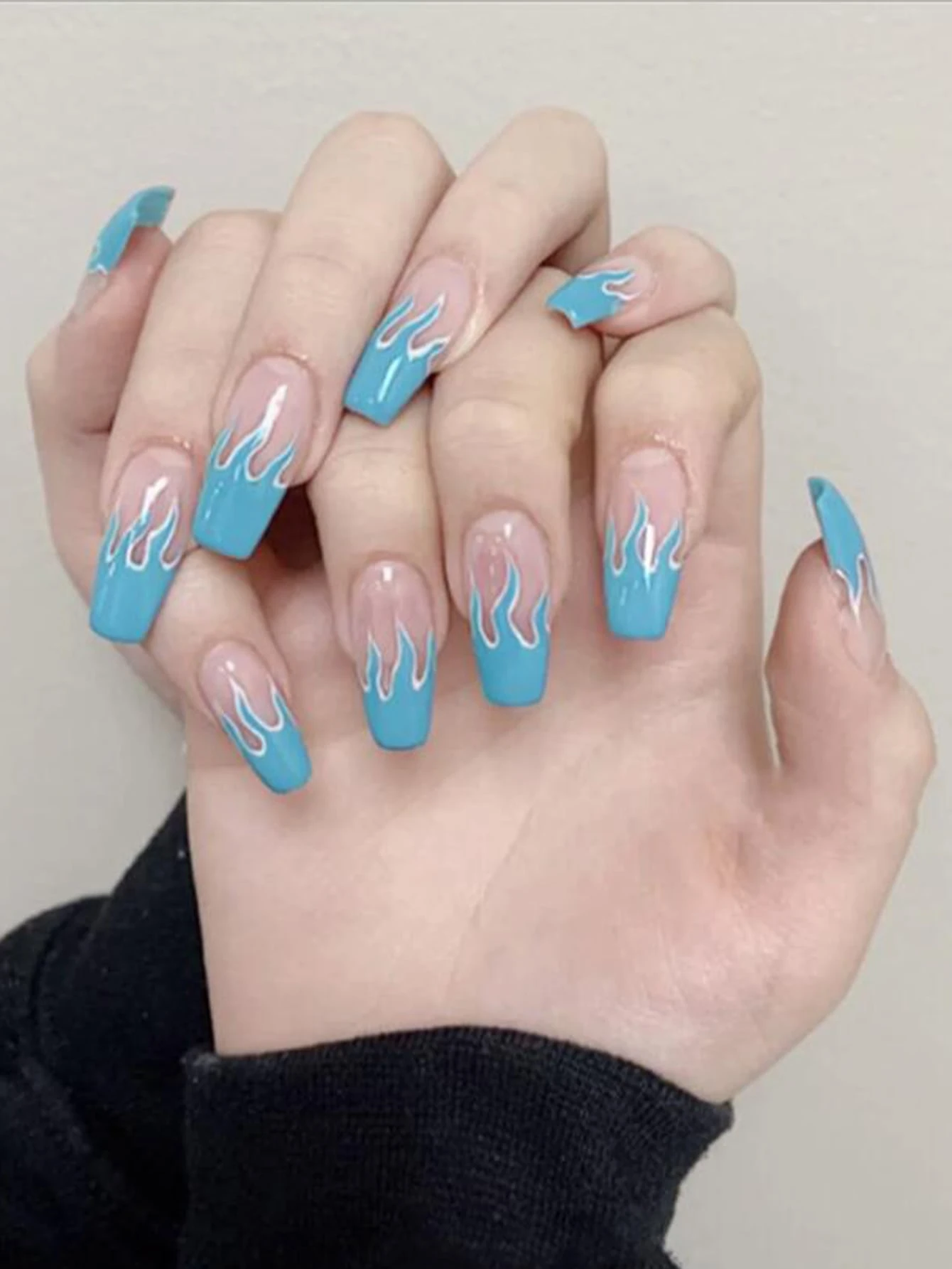 Is That The New 24pcs Flame Fake Nail ??| ROMWE USA