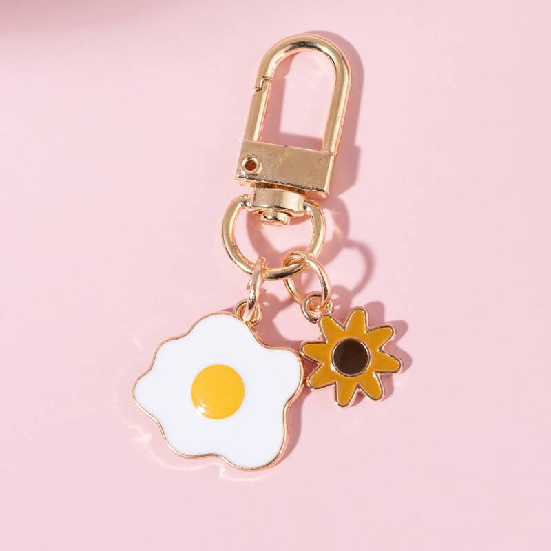 

Egg Decor Keychain, Gold