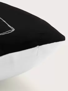 字母圖案腰枕套不附帶墊芯 - 黑與白 - 查看 2