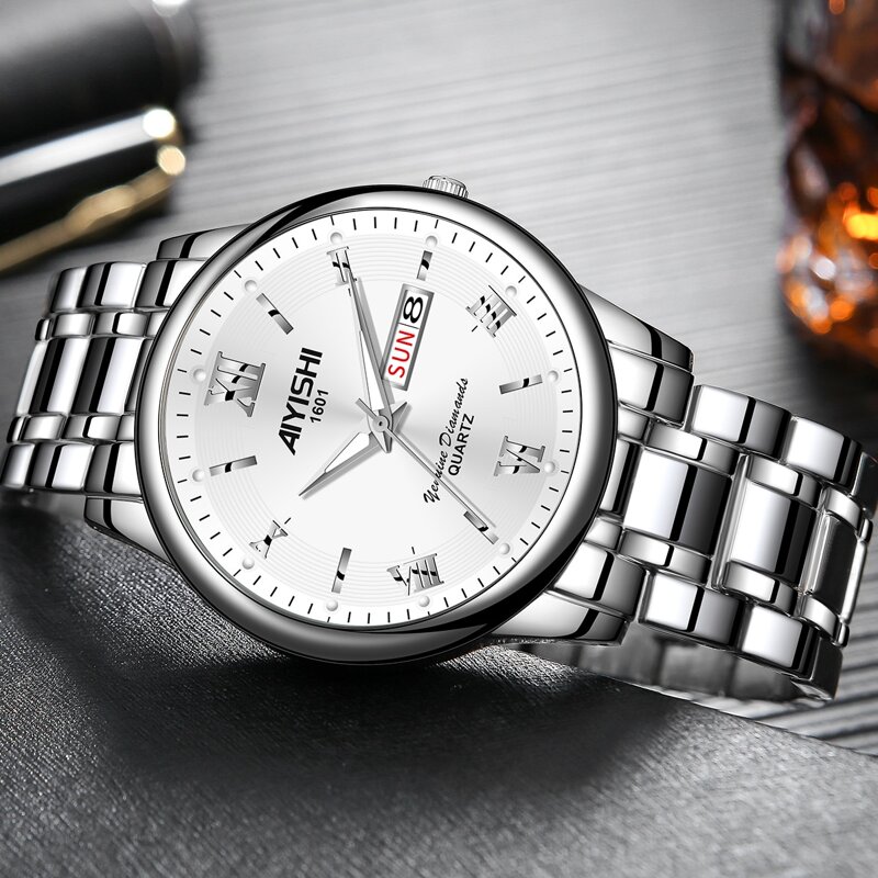 

Guys Round Pointer Calender Watch