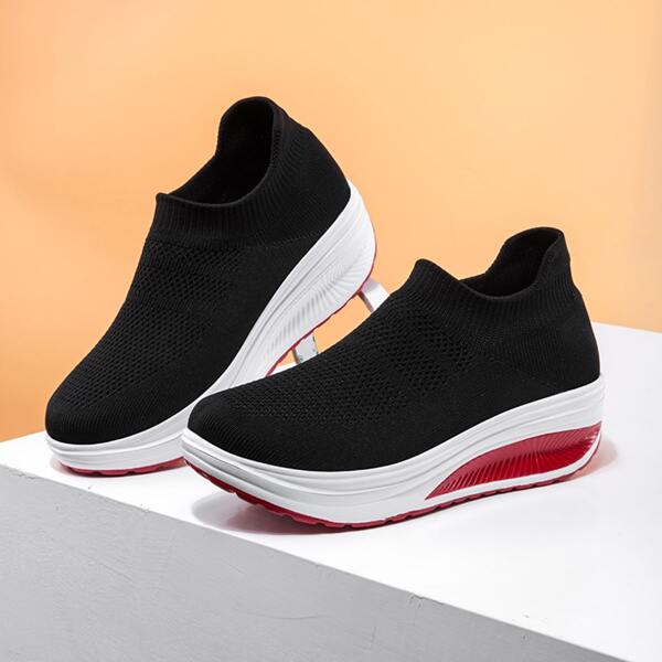 

Minimalist Knit Running Shoes, Black