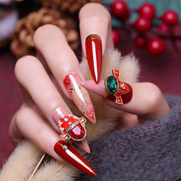 

4pcs Random Color Chinese Style Nail Art Decoration, Multicolor
