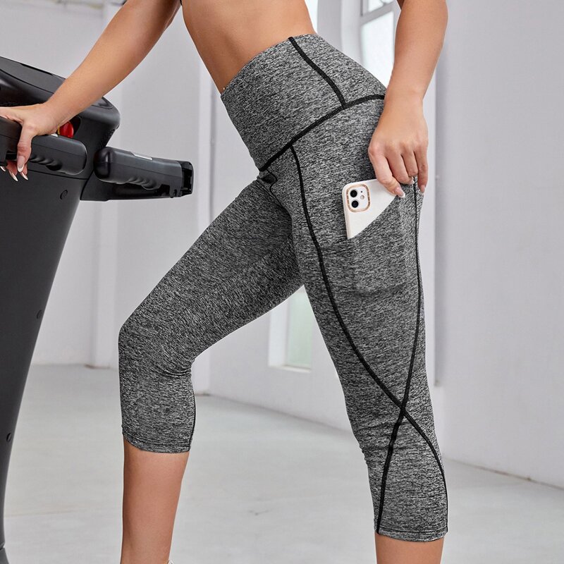 

Contrast Binding Capris Sports Leggings With Phone Pocket, Grey