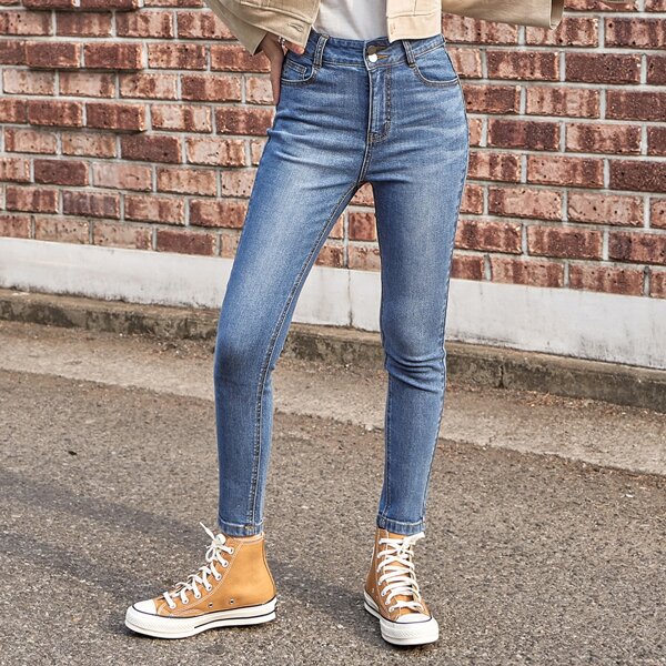 

Button Fly Raw Wash Skinny Jeans, Medium wash