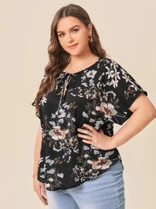 SHEIN LUNE 大碼繫帶領蝙蝠袖花卉上衣 - 黑色 - 查看 4