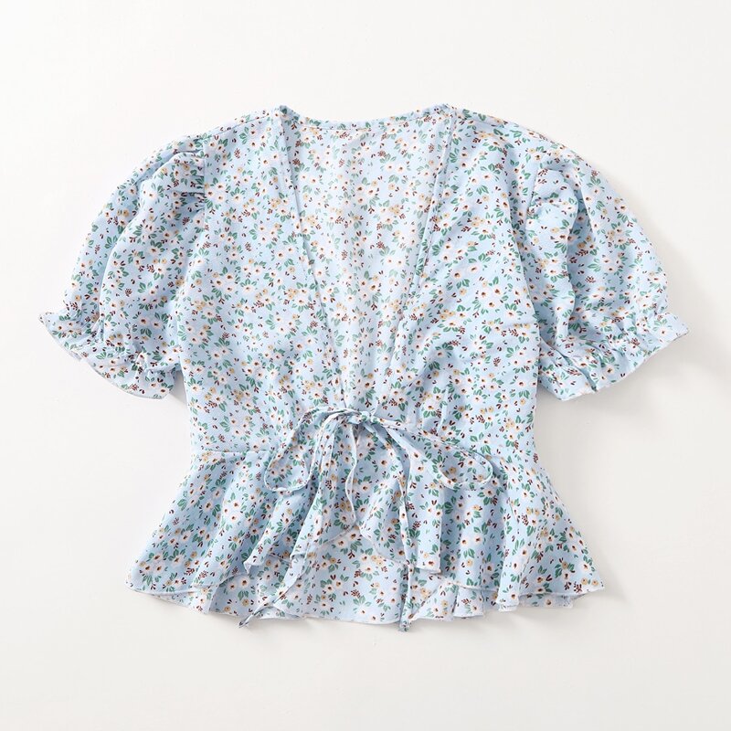 

Ditsy Floral Tie Front Top, Multicolor