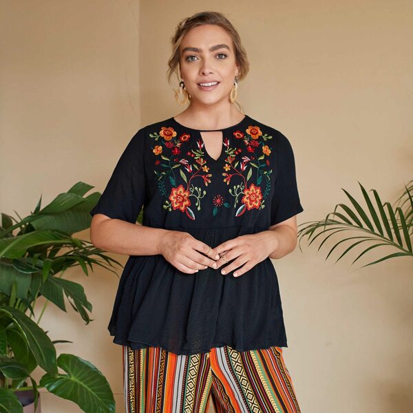 

Plus Keyhole Neck Floral Embroidery Peplum Top, Black