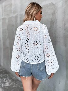 SHEIN Frenchy 網眼刺繡燈籠袖短版襯衫 - 白色 - 查看 2