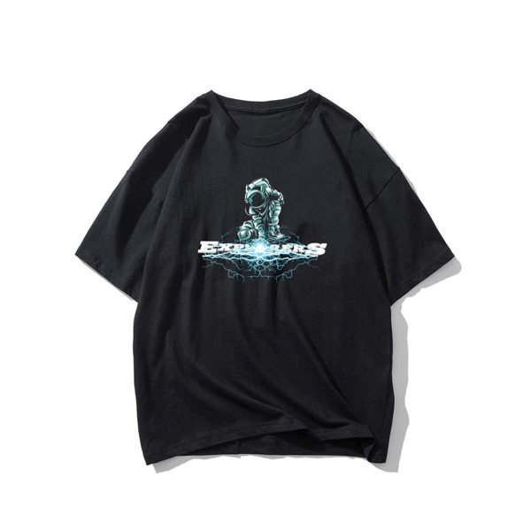 

Men Astronaut And Letter Graphic Tee, Black