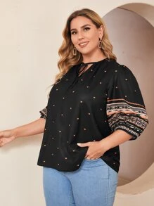 SHEIN لباس علوي بربطة عنق وبطباعة قلب مقاس كبير