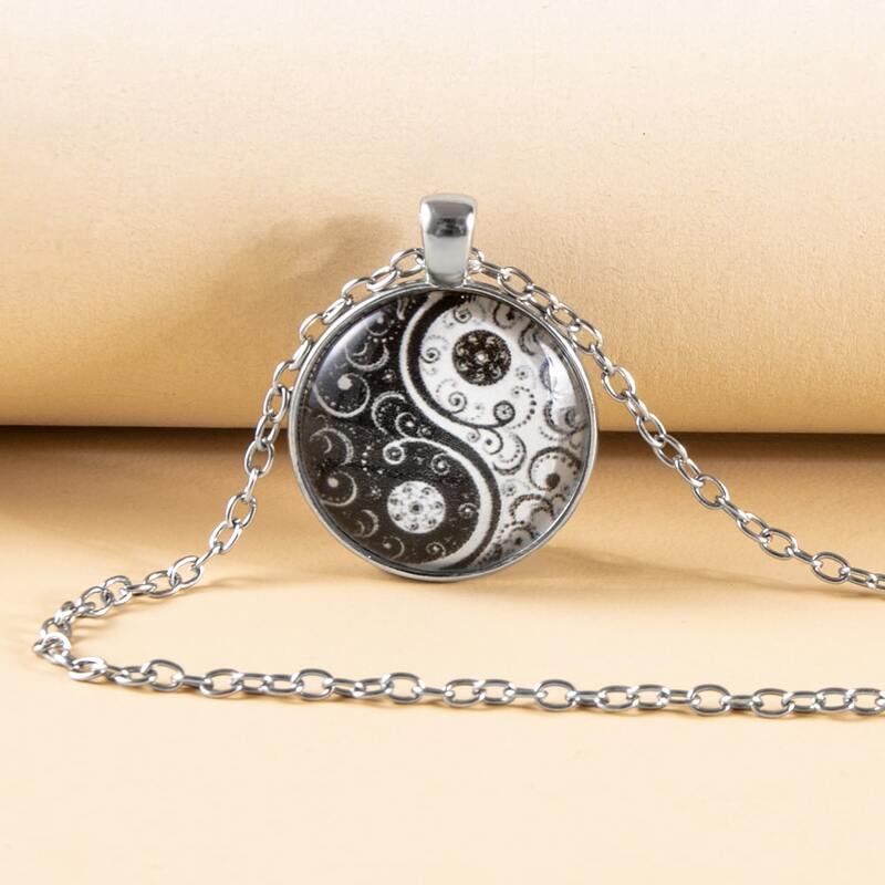 

Yin & Yang Print Round Charm Necklace, Multicolor