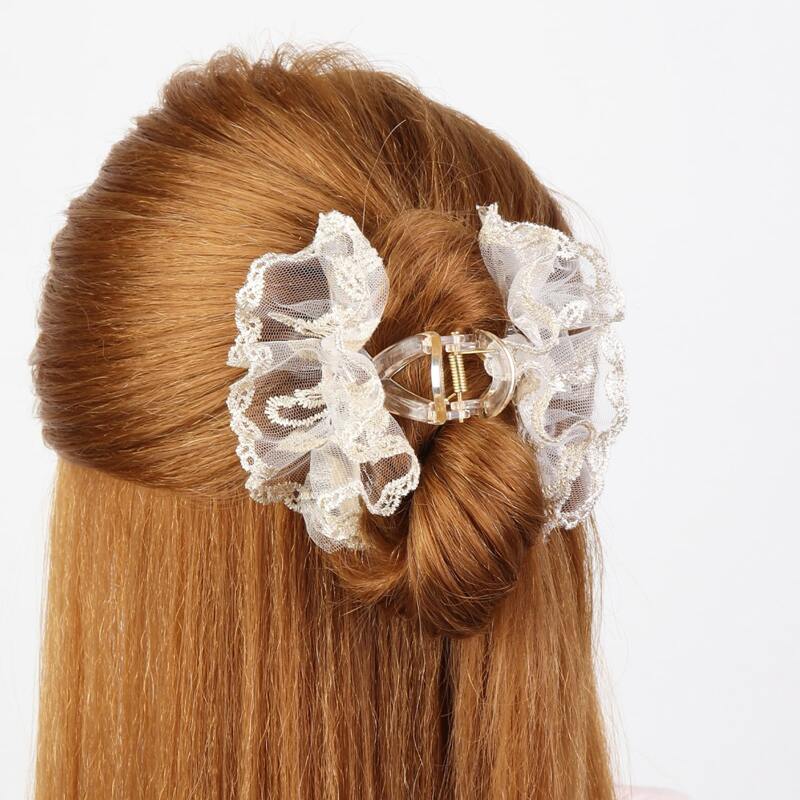 

Lace Decor Hair Claw, Gold