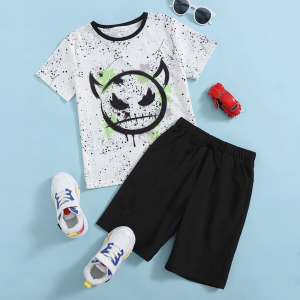 

Boys Graphic Print Tee & Slant Pocket Shorts Set, Black and white