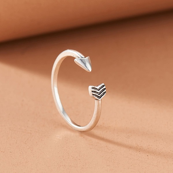 

Arrow Design Cuff Toe Ring, Silver
