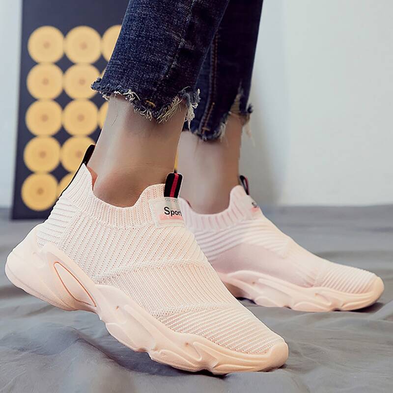 

Letter Graphic Slip On Running Shoes, Pink