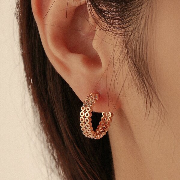 

Hollow Out Hoop Earrings, Gold