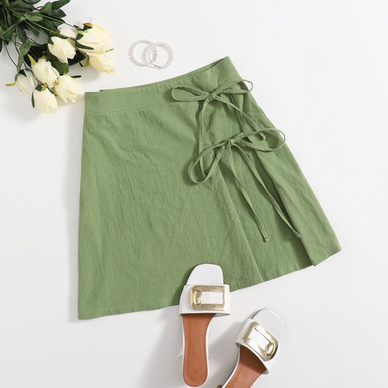 

Knot Side Solid A-line Skirt, Green