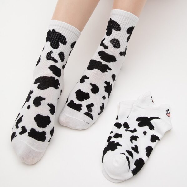 

2pairs Cartoon Graphic Socks, Black and white