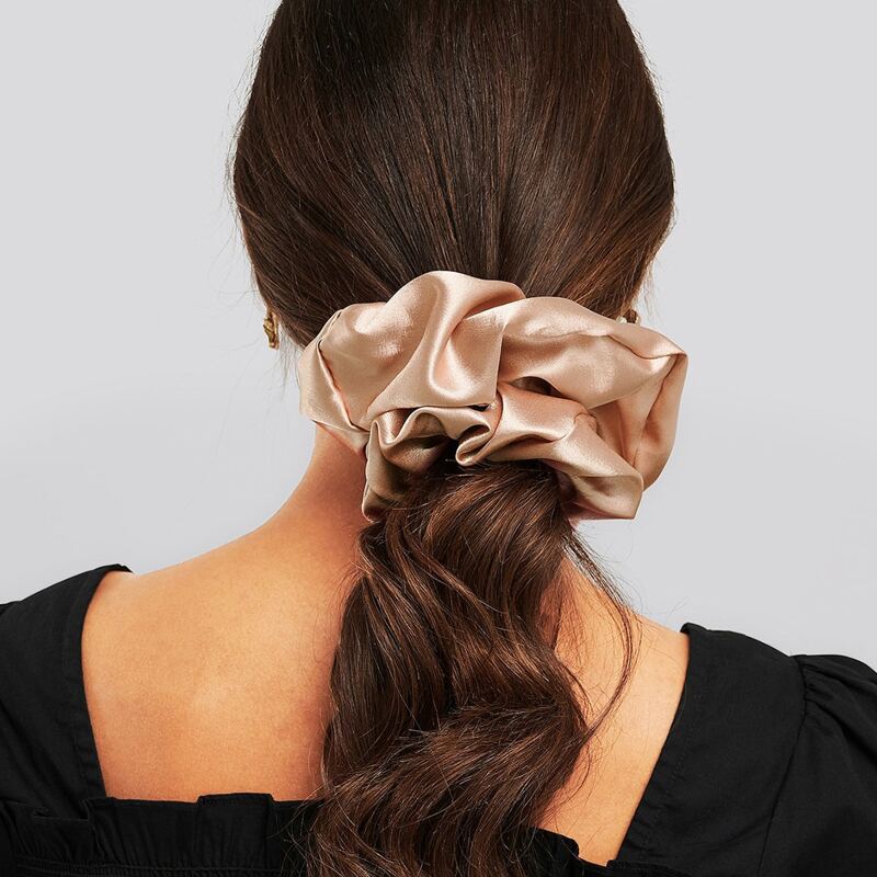 

1pc Satin Scrunchie, Champagne