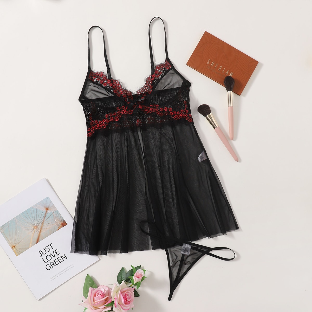 Прозрачная сетчатая комбинация и стринги