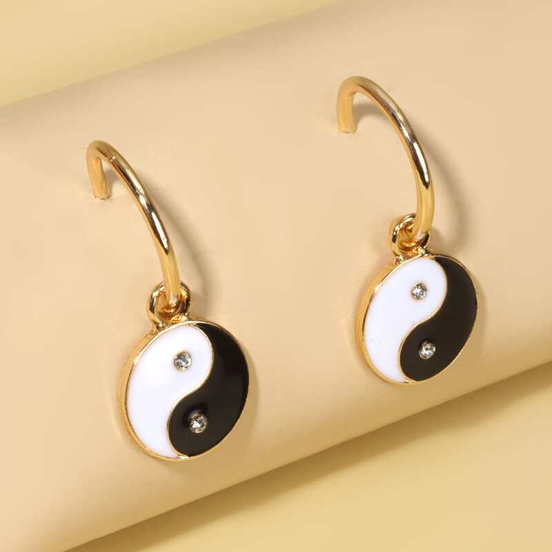 

Yin & Yang Drop Earrings, Black and white