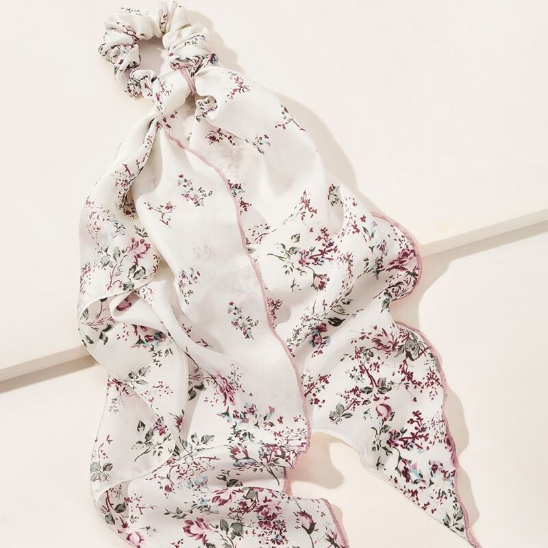 

1pc Floral Scrunchie Scarf, White