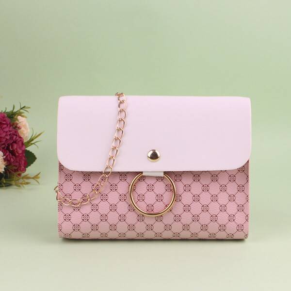 

Geometric Graphic Flap Chain Bag, White