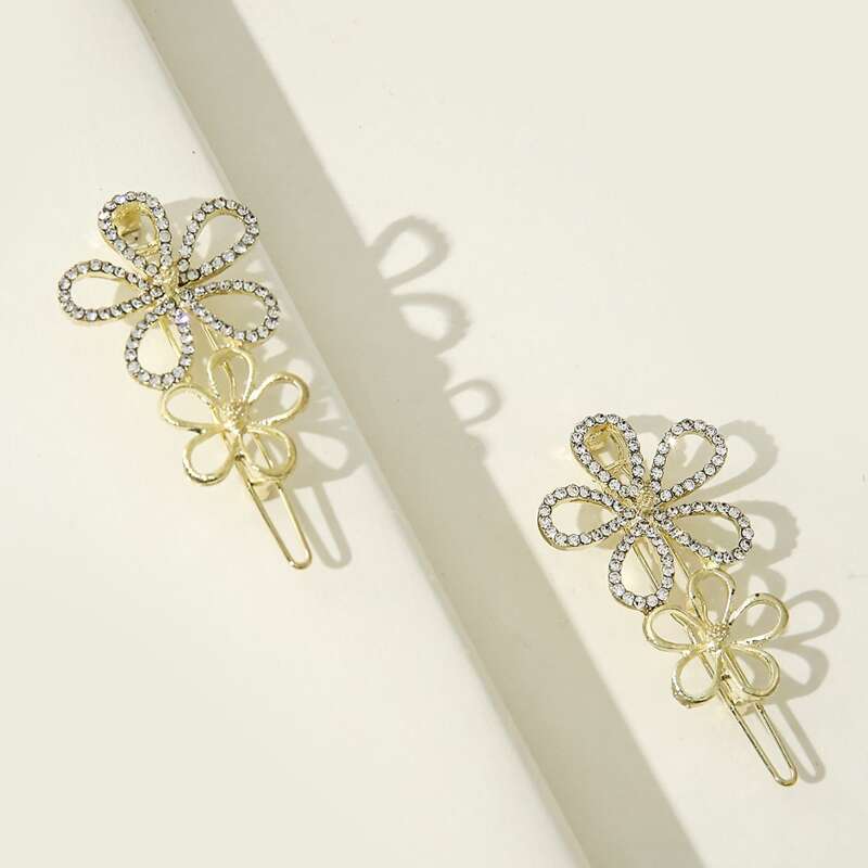 

2pcs Rhinestone Flower Design Hair Clip, Gold