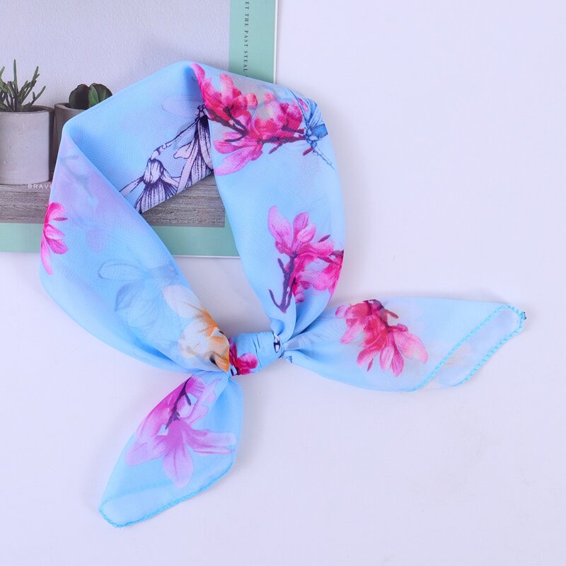 

Floral Pattern Bandana, Multicolor