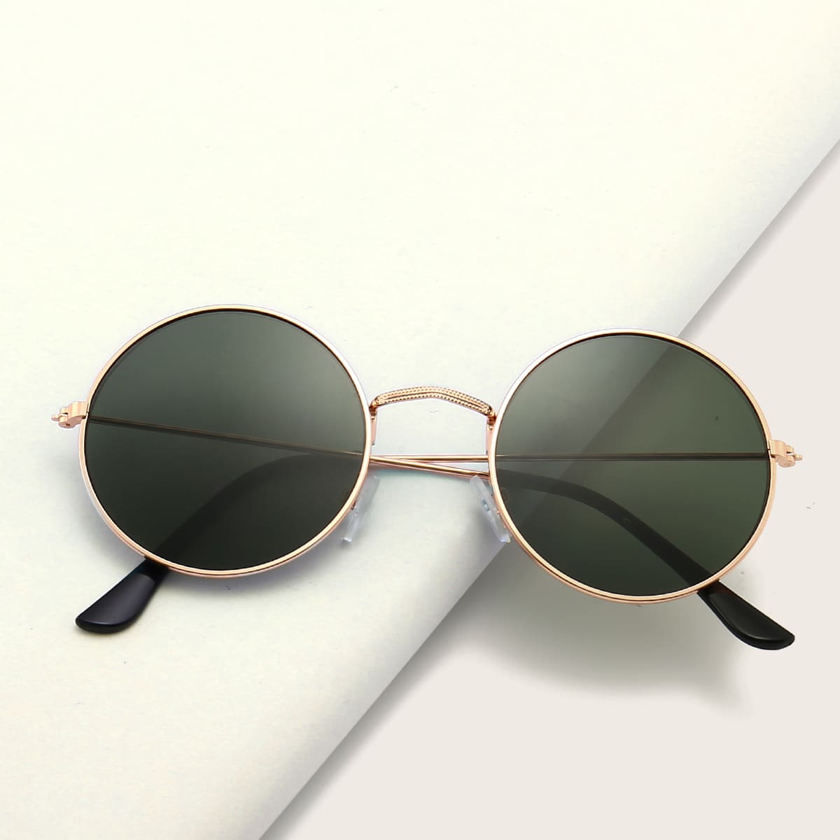

Metal Round Frame Sunglasses