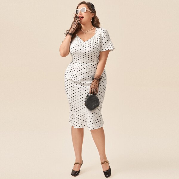 

Plus Polka Dot Sweetheart Neck Blouse & Mermaid Skirt, White