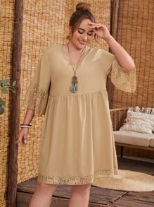 EMERY ROSE Vestido Suelto Con Encaje En Panel Y Cuello En V Para Tallas Grandes - Caqui - Ver 1